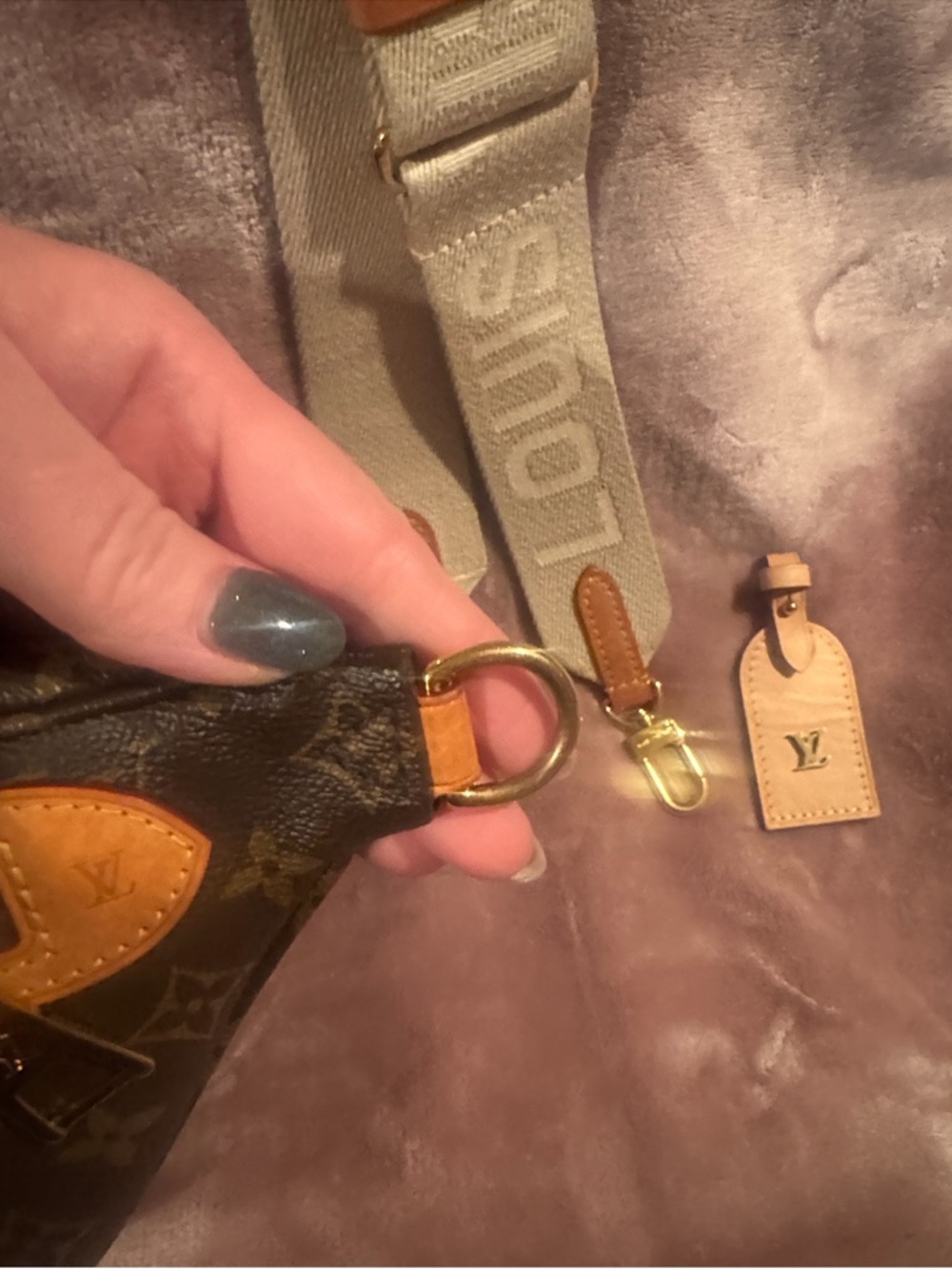 Louis Vuitton Monogram Crossbody in Brown with Tan and Gold Accents. Strap added - Picture 14 of 14
